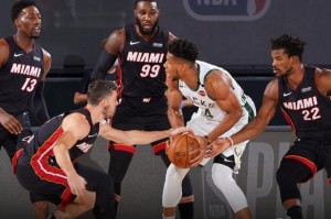  凯尔特人逆转雄鹿锁定东部决赛席位  